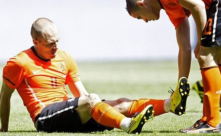 Arjen Robben injured.jpg